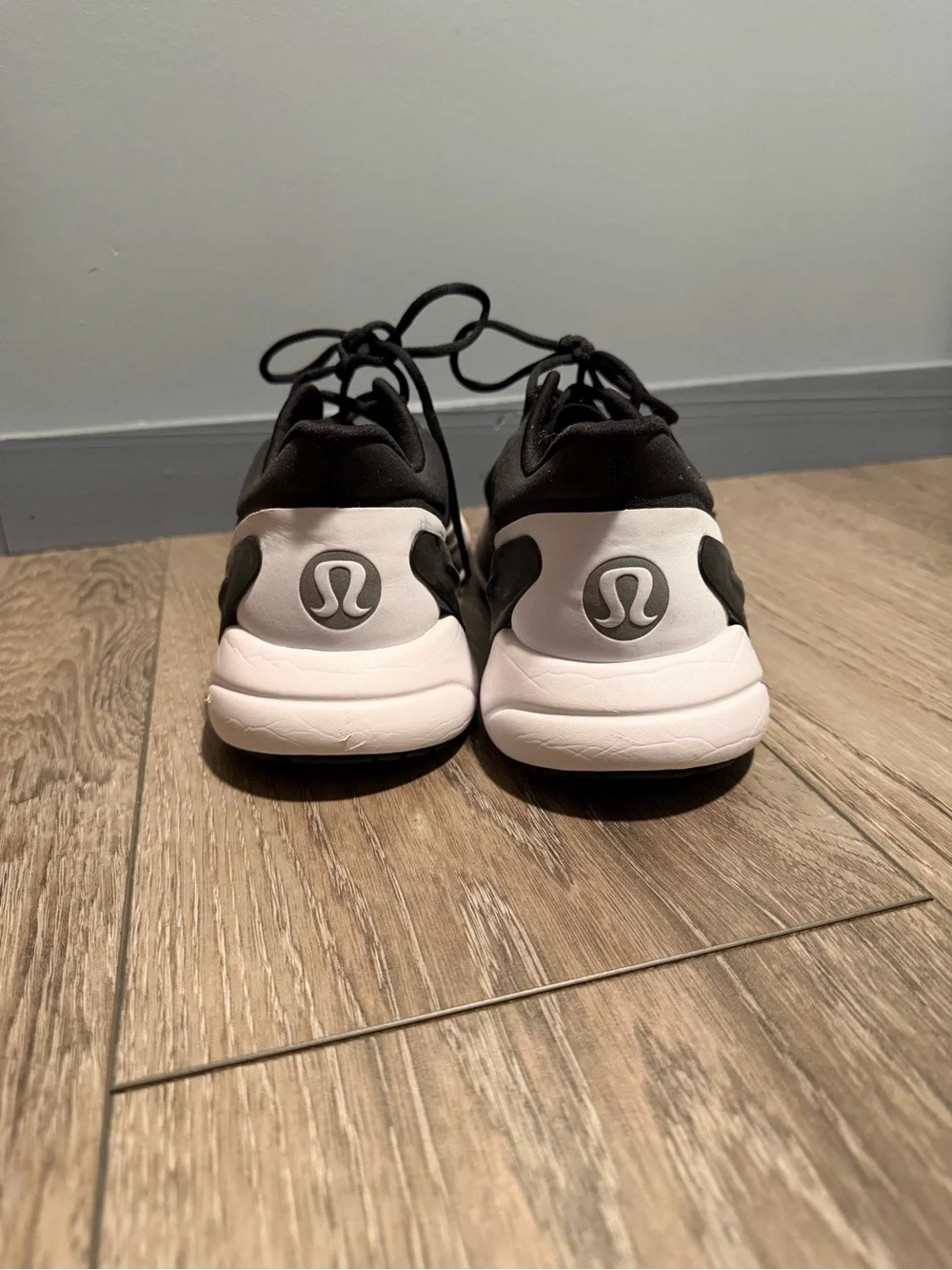 Lululemon Blissful Running Shoe size 11